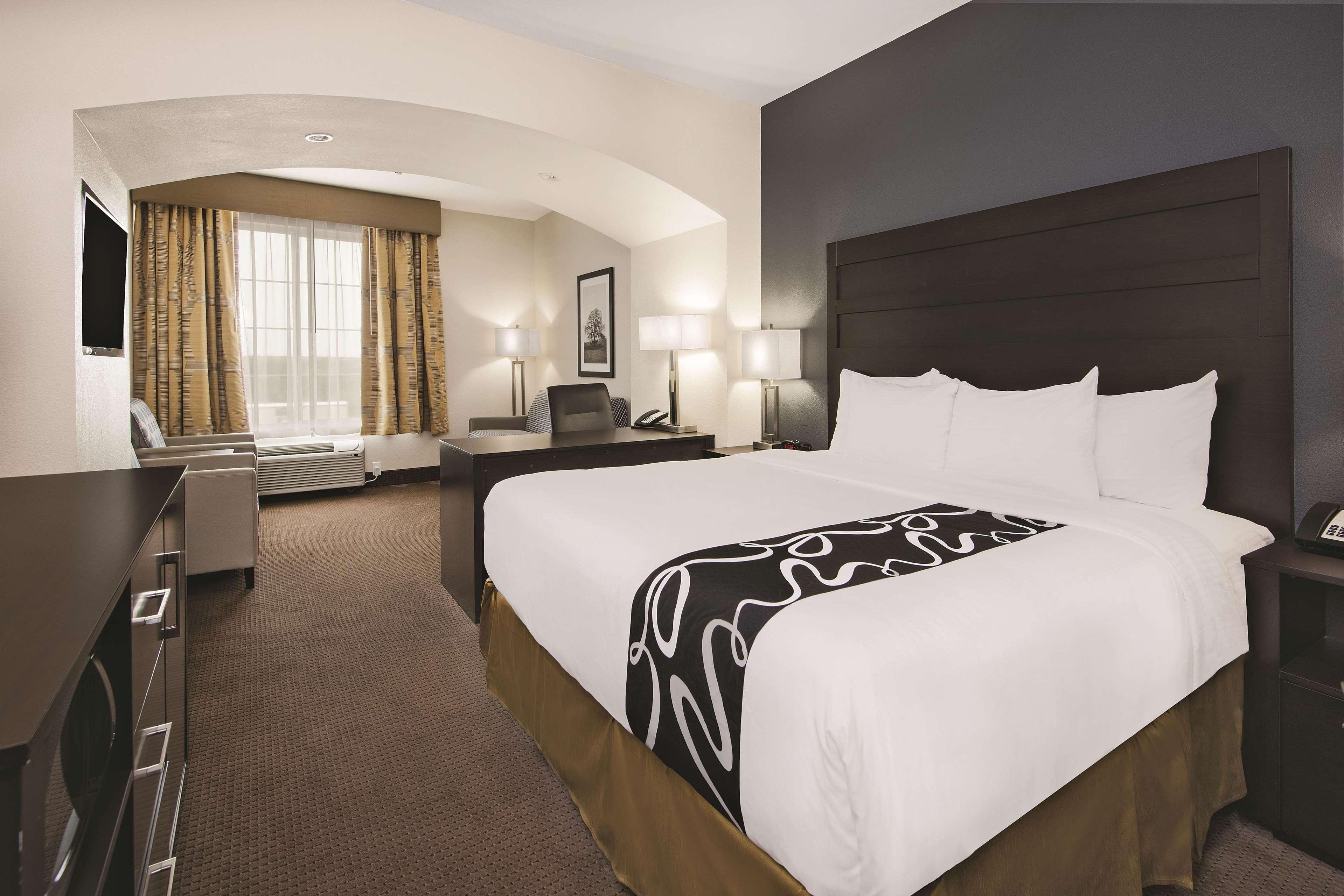 La Quinta By Wyndham Karnes City - Kenedy Eksteriør bilde