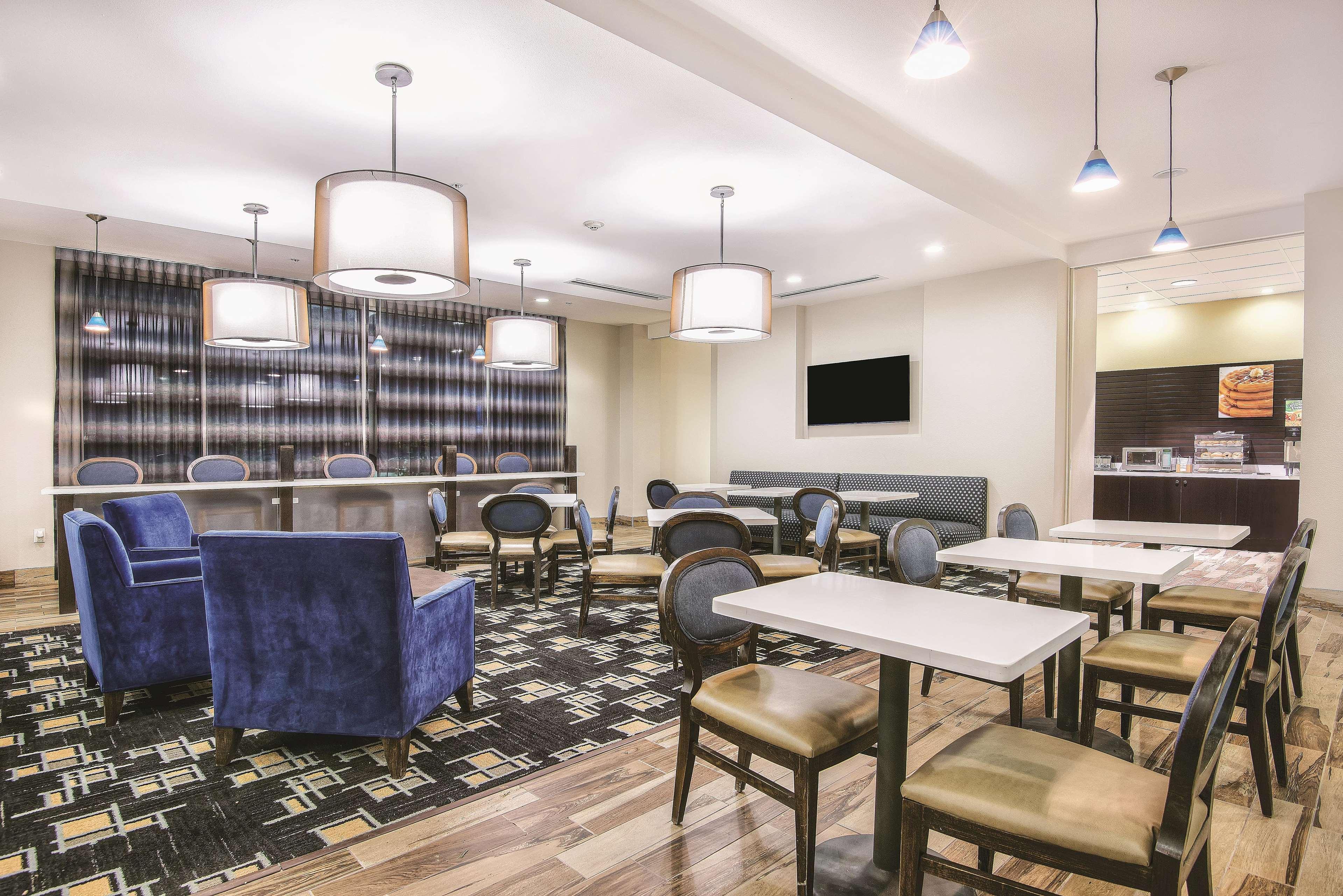La Quinta By Wyndham Karnes City - Kenedy Eksteriør bilde