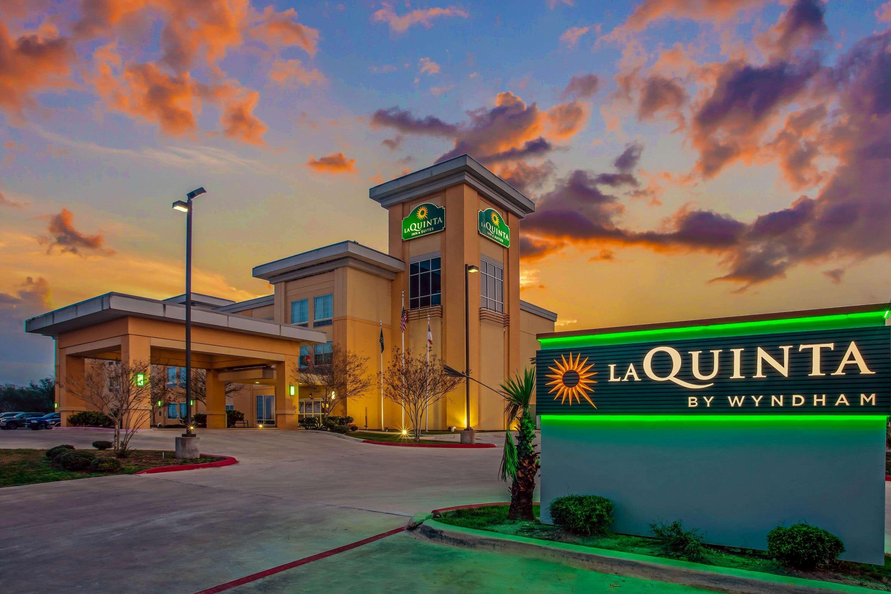 La Quinta By Wyndham Karnes City - Kenedy Eksteriør bilde
